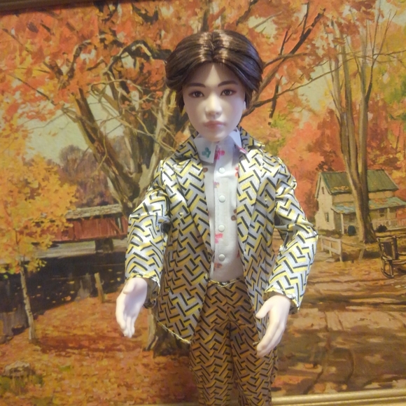 BTS ❤️ Suga 🔥 Doll Action Figure Toy Original Collectible 11.5" Realistic Cute - Picture 2 of 10